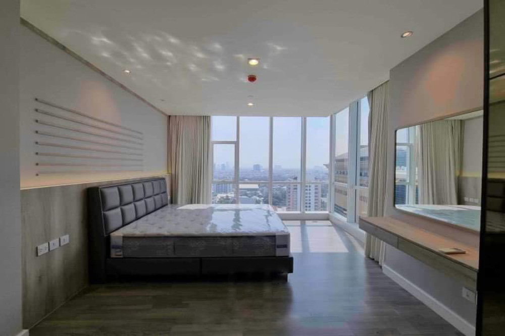 รูป 🔥 ขายพร้อมผู้เช่า !! The Room Sathorn - TanonPun, 2 ห้องนอน, 2 ห้องน้ำ, ชั้นสูง 22++, ตกแต่งสไตล์โมเดิร์น !! Code C20230600142 แต่งครบ, ราคาพิเศษ!!📣 - รูปที่ 4/6