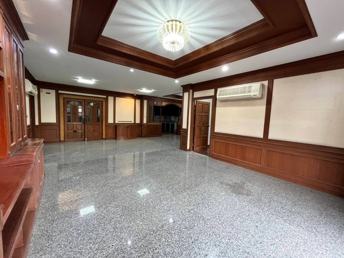 รูป 🏢✨ ให้เช่าอาคาร Stand Alone Office — รัชดาภิเษก 3 อาคารขนาดใหญ่ เหมาะทำสำนักงาน บริษัท คลินิก หรือพักอาศัยพร้อมทำงาน - รูปที่ 12/15
