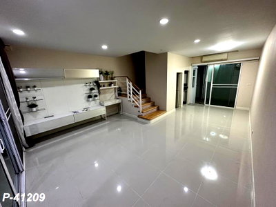 ขายทาวน์โฮม : P-41209 — ขายทาวน์โฮม 3 ชั้น บ้านกลางเมือง พระราม 3 - ราษฎร์บูรณะ ใกล้ทางด่วน และ ธ.กสิกร สำนักงานใหญ่ 085-592-2897 Line: @easythaihome