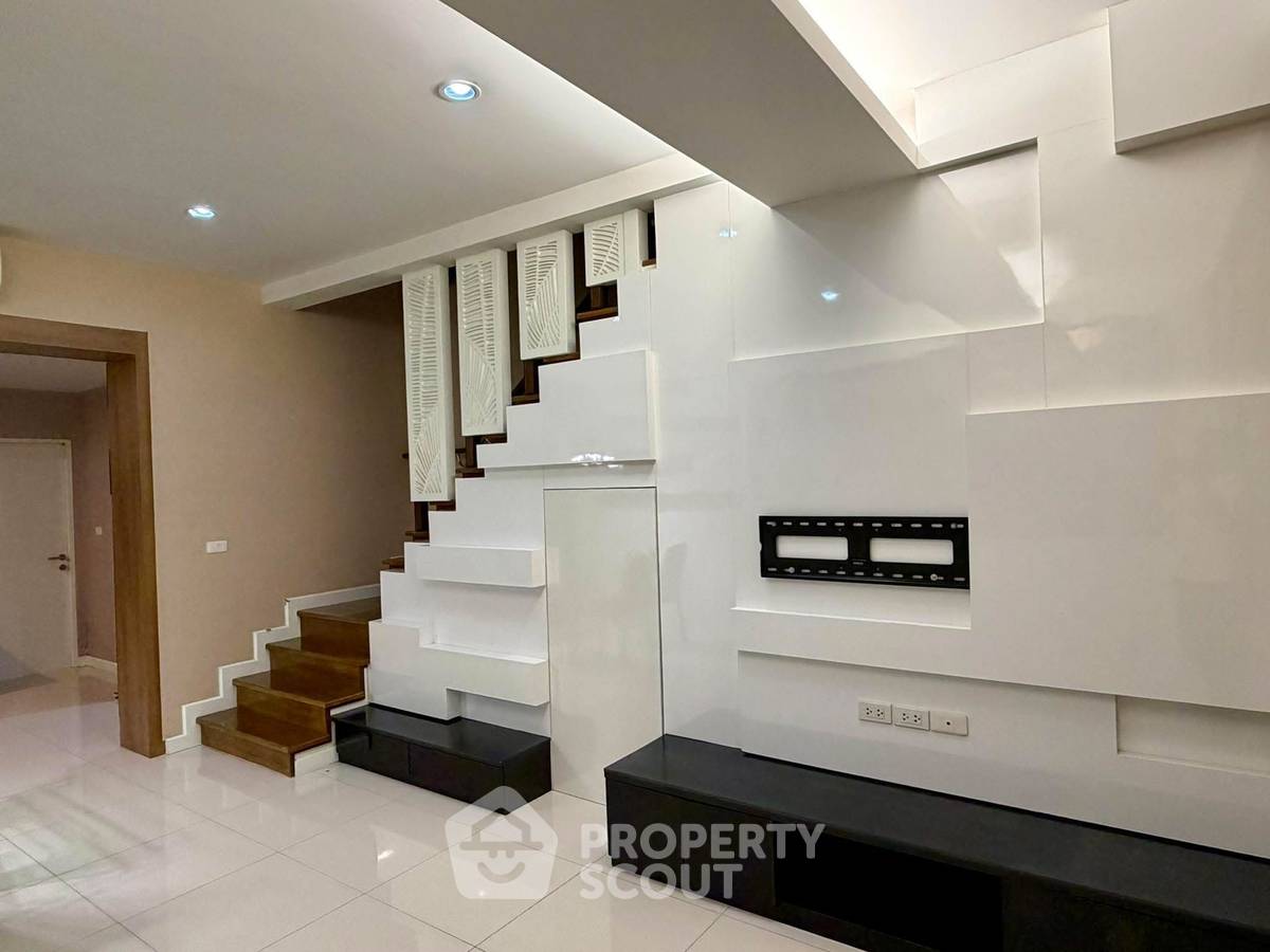 รูป ทาวน์เฮาส์ 3 ห้องนอน ขาย โครงการ Bless Town Sukhumvit 50 ใกล้ BTS อ่อนนุช (ID 2940094) - รูปที่ 29/35