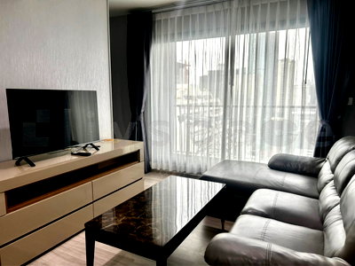 Condos for rent : ▚ LJ164ツ FOR RENT: Rhythm Rangnam ✨ 2BR 63sqm. High Floor Corner Unit, Fully Furnished, Near Century & Ramathibodi Hospital