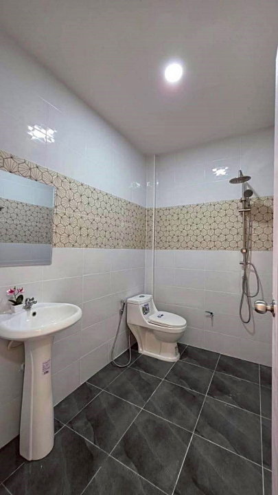 รูป บ้านแต่งสวย หลังมุม ซอยรัตนาธิเบศร์ 9 เข้าซอย 200 เมตร ทาวน์เฮ้าส์ 4 ห้องนอน ใกล้ MRT ศูนย์ราชการนนทบุรี - รูปที่ 15/25