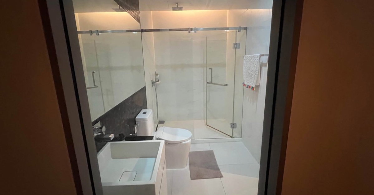 picture The Room Sukhumvit                 69  - 9/16
