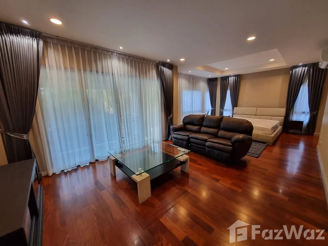 picture Grand Bangkok Boulevard - Sathon 6383893 - 10/16