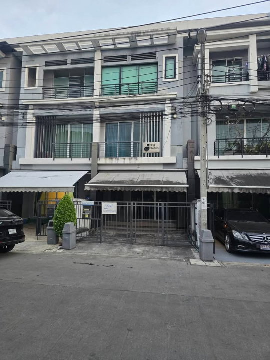 Townhouses for rent : House for Rent at Baan Klang Mueng Rama 9 - Ramkhamhaeng (D6905041)