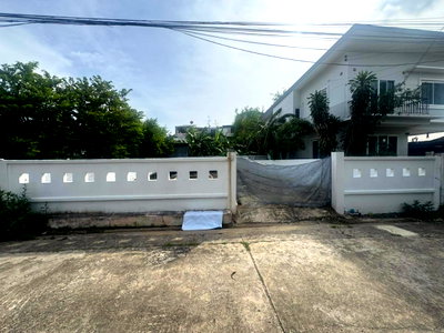 ที่ดิน วิทยาลัยศิลปหัตถกรรมกรุงเทพ : ขายที่ดินเปล่า นวมินทร์ 26 ทำเลดี ใกล้รถไฟฟ้าสายสีชมพู (N.2156)