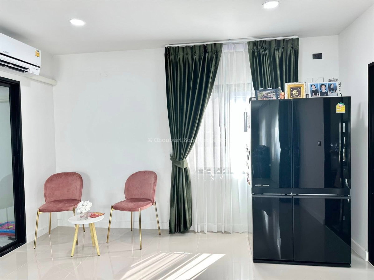 รูป ขายบ้านเดี่ยวหลังใหญ่ พื้นที่เยอะมาก ม.มณีรินทร์ไพรเวทซี่ ศรีราชา - รูปที่ 3/31