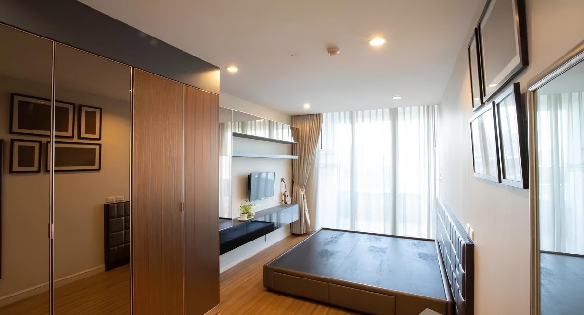 picture ðĨ Luxury condo for sale, large room, direct connection to MRT Samyan ðĨ Chamchuri Square Residence - 1/11