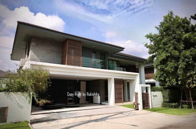 Houses for sale : 🏡 For Sale  – Luxury Detached House Setthasiri Phahol – Watcharapol