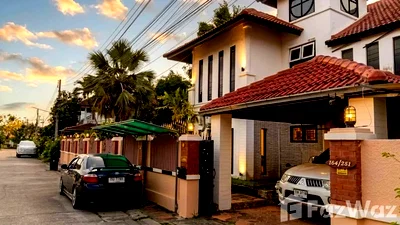 เช่าบ้านเดี่ยว ชลบุรี : วิลล่าให้เช่า 3 ห้องนอน ในโครงการ พาร์ค วิลเลจ 6401687