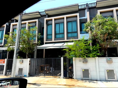 เช่าทาวน์โฮม เมกะ บางนา : Pleno Sukhumvit-Bangna🏡 พลีโน่ สุขุมวิท-บางนา ทาวน์โฮม 3 ห้องนอน เลี้ยงแมวได้🐱
