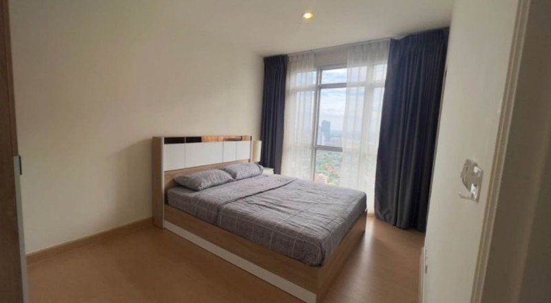 รูป A033526 Manor Sanambinnam - รูปที่ 4/8