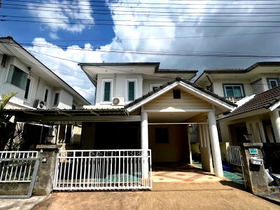 Houses for rent Chiang Mai : 🏡 2-Storey Detached House for Rent - Convenient Location Close to Town Near in Ruamchok area   Great location with easy access. Close to markets