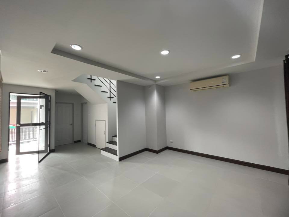 รูป ขายบ้านเดี่ยว 2 ชั้น โครงการหมู่บ้านเพลินจิตคอลลิน่าสันกำแพง รีโนเวทใหม่ทั้งหลัง พร้อมเข้าอยู่ -SW003665 - รูปที่ 11/14