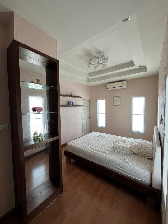 รูป 🏡 ให้เช่าบ้านเดี่ยว 2 ชั้น เดินทางสะดวก ในหมู่บ้านติดถนนวงแหวนรอบ 2 พร้อมเฟอร์นิเจอร์ครบชุด ทำเลดีมาก ใกล้รวมโชค โลตัส บิ๊กซี 7-11 และอื่นๆอีกมากมาย - รูปที่ 9/11