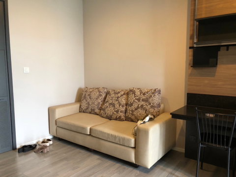 P-106912 — ขายคอนโดพร้อมผู้เช่า ชั้น 12 The Room Sathorn - St.Louis ทำเลศักยภาพใจกลางสาทร 085-592-2897 Line: @easythaihome