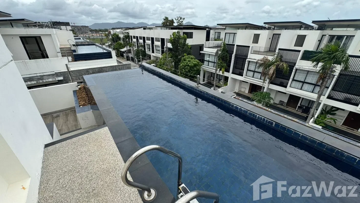 รูป Modernist Precision with an Elevated Aquatic Crown 6401735 - รูปที่ 9/25