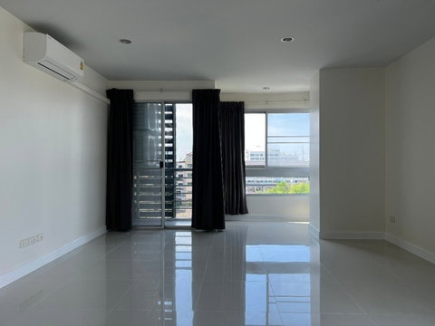 A033487 CASSIA Sukhumvit 107