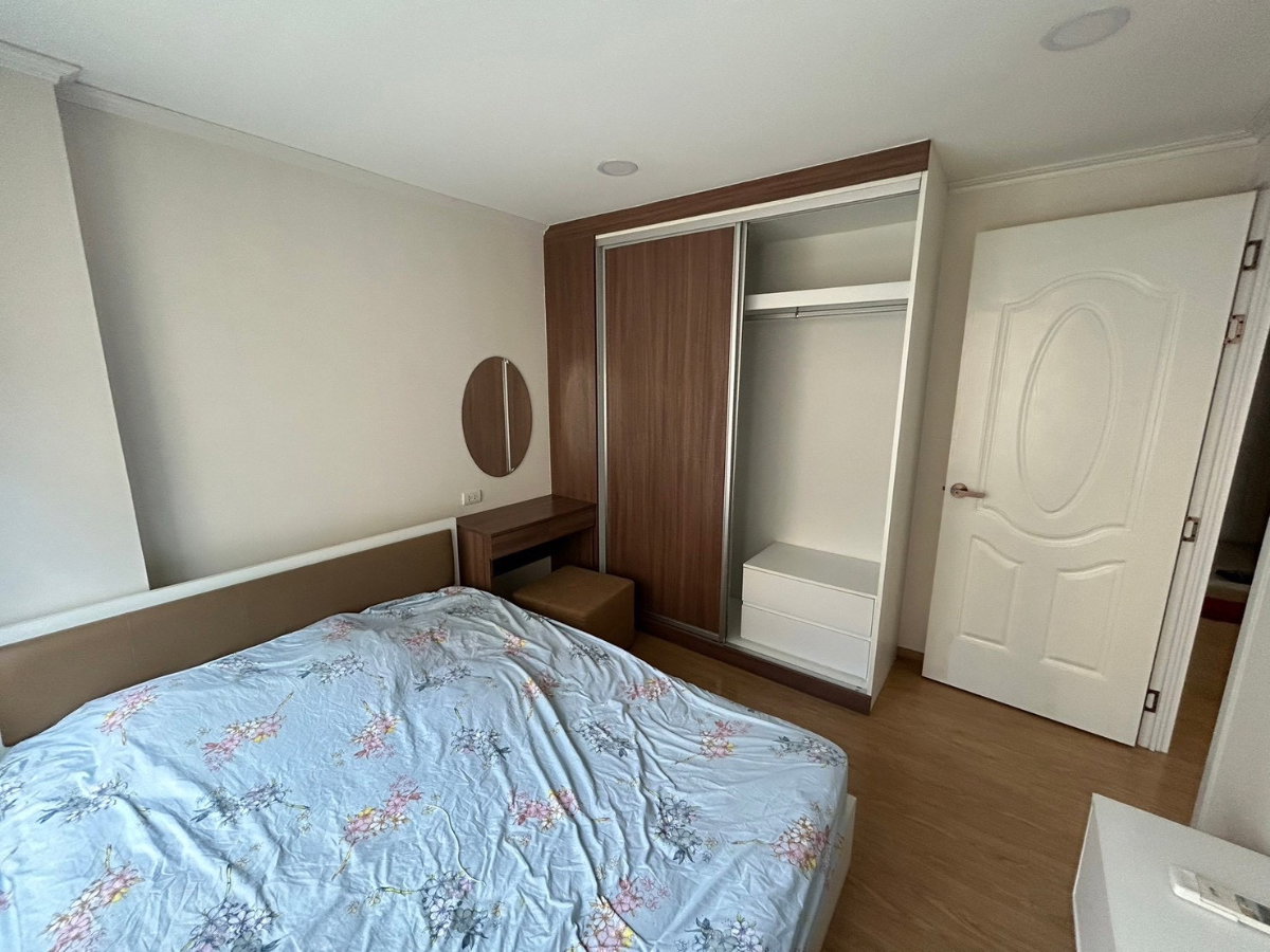 picture The Prague Condominium - 4/10