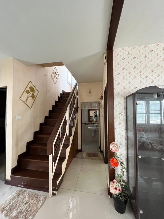 รูป 🏡 ให้เช่าบ้านเดี่ยว 2 ชั้น เดินทางสะดวก ในหมู่บ้านติดถนนวงแหวนรอบ 2 พร้อมเฟอร์นิเจอร์ครบชุด ทำเลดีมาก ใกล้รวมโชค โลตัส บิ๊กซี 7-11 และอื่นๆอีกมากมาย - รูปที่ 4/11