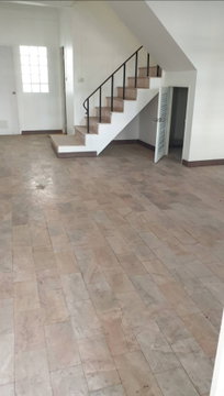 ขายด่วน ทาวน์โฮม 3 ชั้น หมู่บ้านพรทวีวัฒน์ 1 ใกล้ ม. กรุงเทพ ม.ธรรมศาสตร์ ตลาดไท ตกแต่งเรียบร้อย พร้อมเข้าอยู่