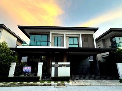 ขายบ้านเดี่ยว : P0767/[ขายด่วน] บ้านหรู LANAI SERIES หลังมุมทิศเหนือ ตกแต่งต่อเติมครบ+ระบบ Smart Home: บางกอก บูเลอวาร์ด ดอนเมือง-แจ้งวัฒนะ 