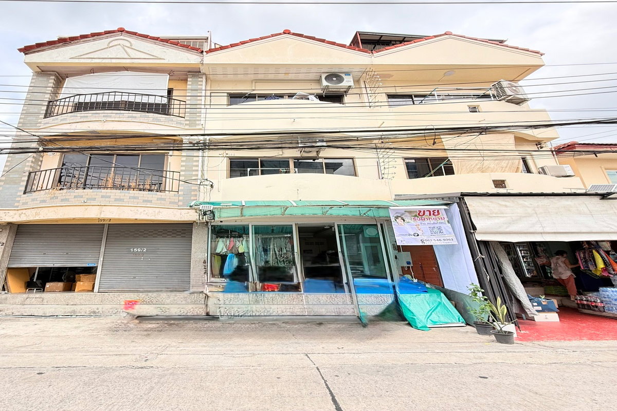 ขายตึกแถว 3ชั้น 17ตรว.ซอยลาดพร้าว 96  ตรงข้ามบิ๊กซี ลาดพร้าว