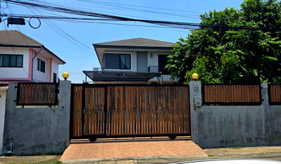 บ้านเดี่ยว สนามบินดอนเมือง : Call : 082-846-1196 ขายบ้านเดี่ยวดอนเมือง ซอยเทิดราชัน 23 แขวงสีกัน เขตดอนเมือง เนื้อที่ 96 ตารางวา 3 ห้องนอน 2 ห้องน้ำ ใกล้สนามบินดอนเมือง
