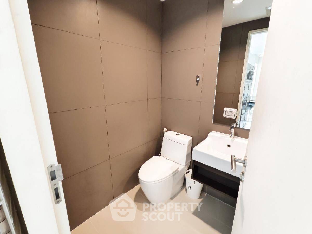 รูป คอนโด 2 ห้องนอน 67 ตร.ม. เฟอร์ครบ/เลี้ยงสัตว์ได้ ชั้น 25 โครงการ อัพ เอกมัย ใกล้ ARL รามคำแหง (ID 1699421) - รูปที่ 11/12