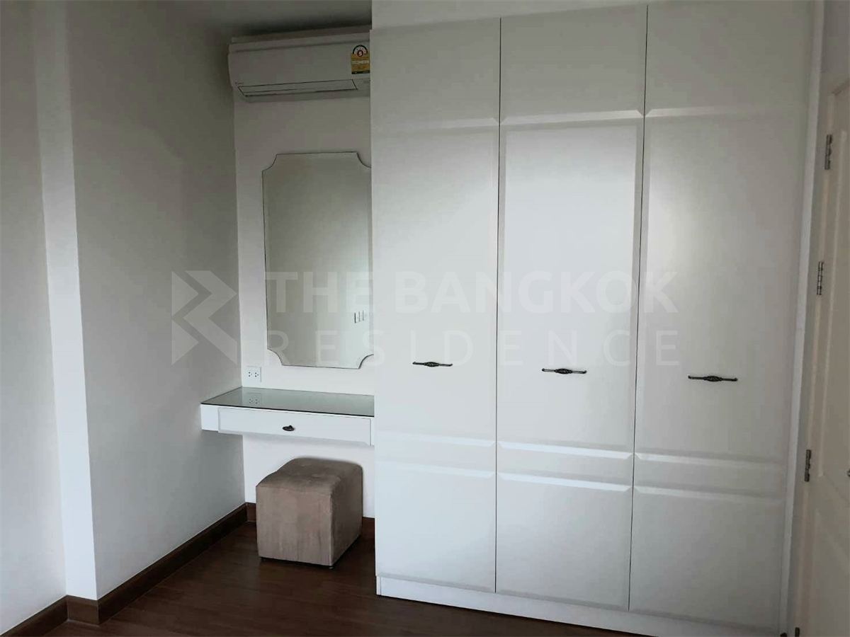 รูป เดอะ เครสท์ พหลโยธิน 11  รีบจองก่อนห้องหลุด!! - รูปที่ 1/9