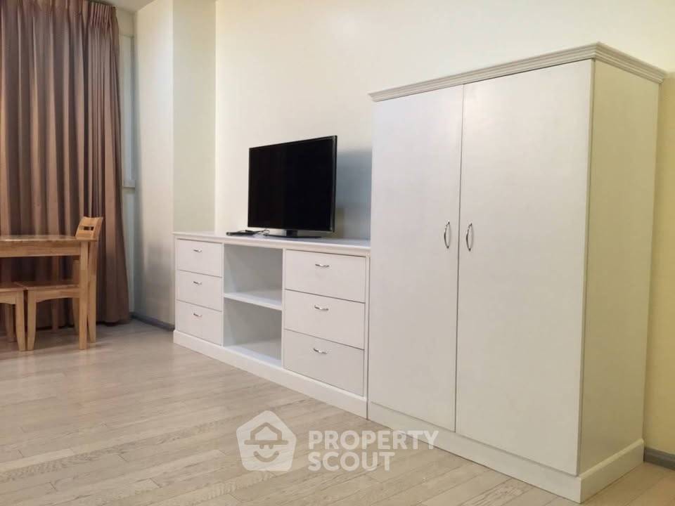 picture 1-BR Condo Noble Solo, 16th Floor, 53 Sqm, Thong Lo (Ready To Move In) (ID 2948251) - 2/11