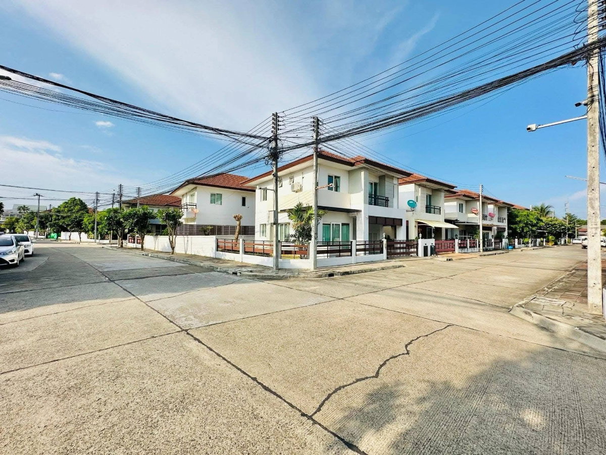 รูป บ้านเดี่ยวให้เช่าโครงการ​ ดิเออบาน่า​ 1​(ถ.ซุปเปอร์ไฮเวย์ เชียงใหม่-ลำปาง) พื้นที่ใช้สอย​ 154ตรม. - รูปที่ 8/8