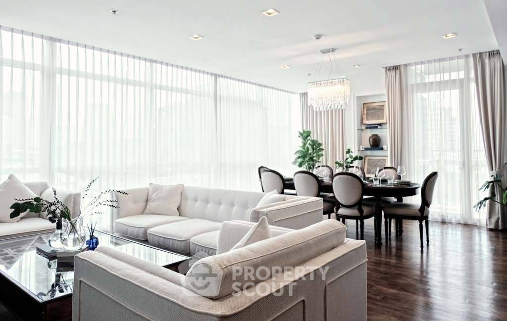 รูป คอนโด 3 ห้องนอน ขนาด 215 ตร.ม. ที่ Athenee Residence ใกล้ BTS เพลินจิต 200 ม. (ID 2737188) - รูปที่ 1/15
