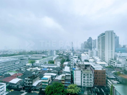 Centric Ratchada-Suthisan Cool Condo, Central City Location near MRT Sutthisan Station