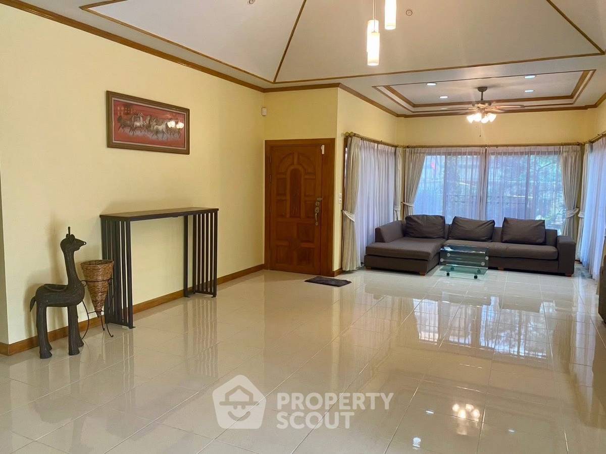 รูป ให้เช่า บ้านเดี่ยว 4 ห้องนอน ใกล้ทะเลสาบมาบประจัน นาจอมเทียน (ID 2919619) - รูปที่ 14/15