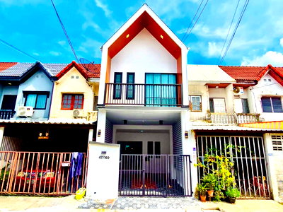 ทาวน์โฮม เขตมีนบุรี : ทาวน์เฮ้าส์ รีโนเวทใหม่ ทำเลดี หมู่บ้านลีลา ถ.นิมิตรใหม่ 3/1 มีนบุรี ใกล้ตลาดมีนบุรี รถไฟฟ้าสายสีชมพู