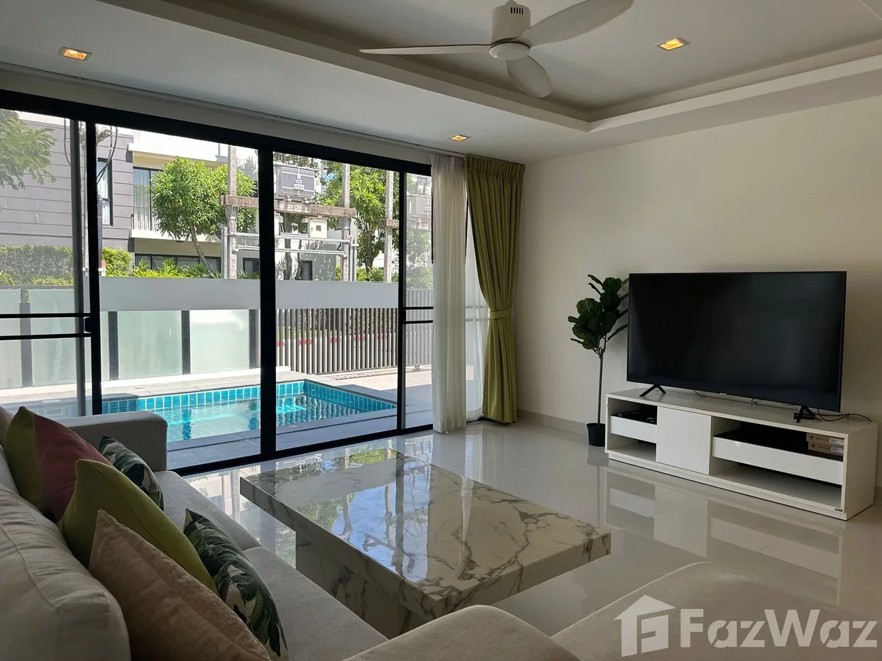 รูป Impeccably Renewed — A Garden Villa on a Generous Plot 6401900 - รูปที่ 10/36