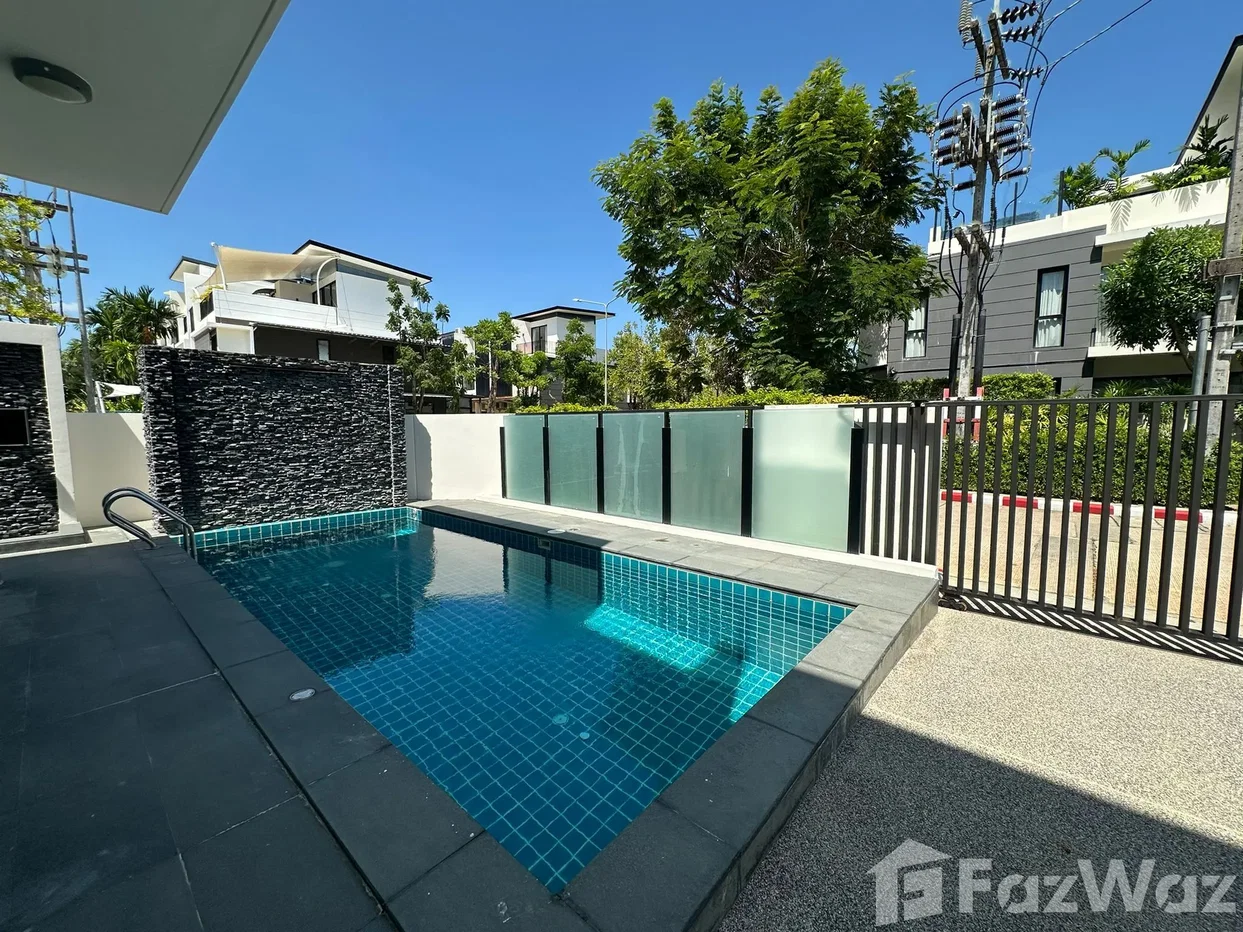 รูป Impeccably Renewed — A Garden Villa on a Generous Plot 6401900 - รูปที่ 2/36