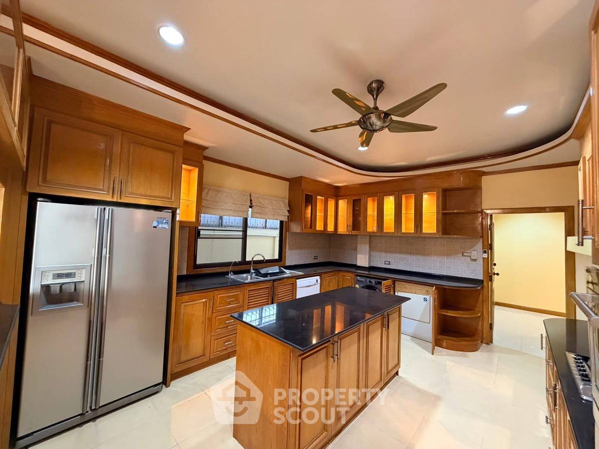 รูป ให้เช่า บ้านเดี่ยว 4 ห้องนอน ใกล้ทะเลสาบมาบประจัน นาจอมเทียน (ID 2919619) - รูปที่ 2/15
