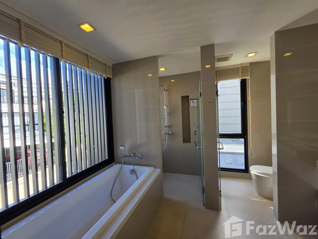 รูป Five-Bedroom Grandeur Above the Treetops 6412054 - รูปที่ 9/32
