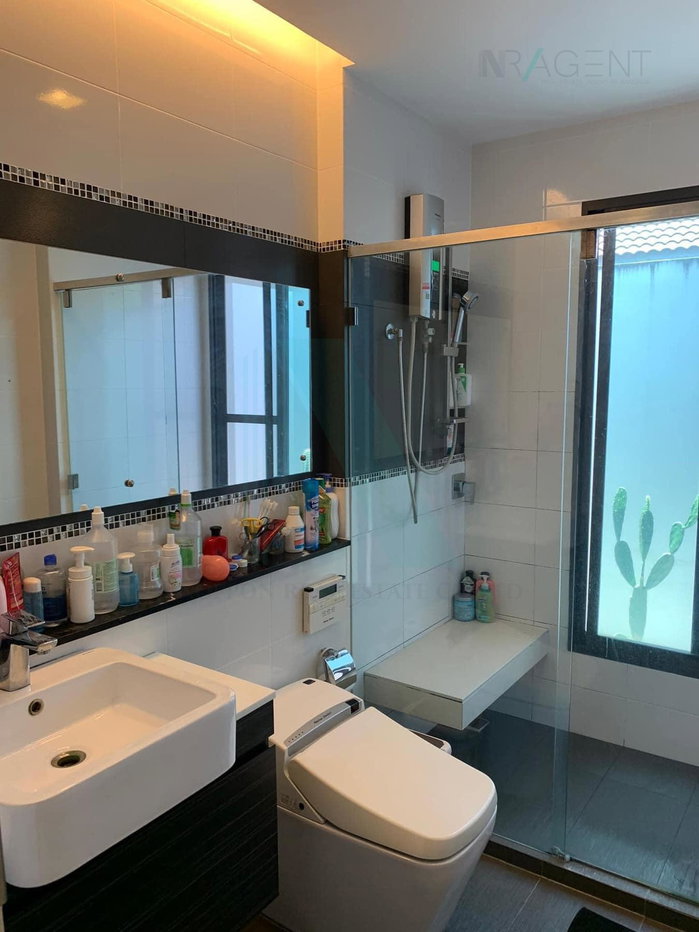 รูป ขายบ้านเดี่ยว โครงการ มัณฑนา เลค วัชรพล 2 ชั้น 4 ห้องนอน 3 ห้องน้ำ - รูปที่ 2/8