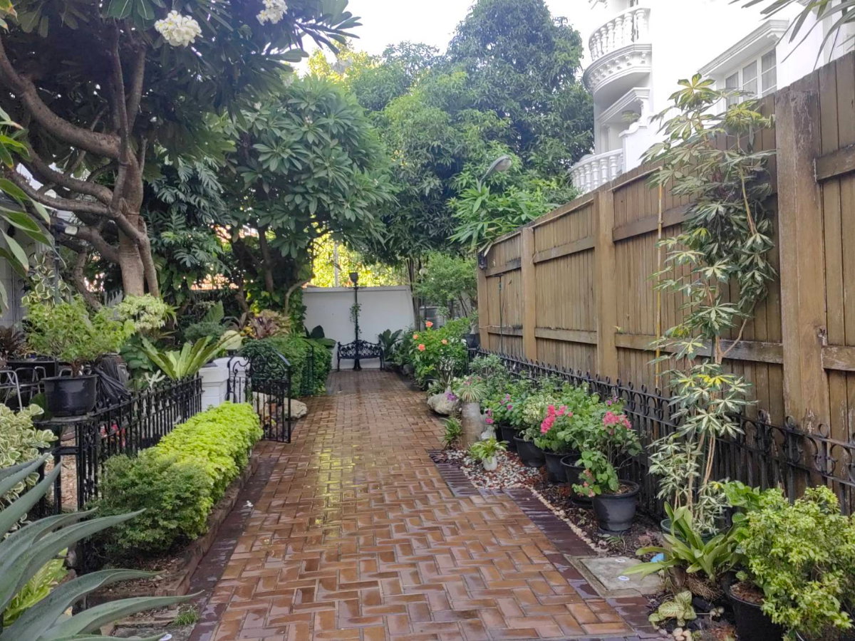 รูป ขายบ้านทาวเฮ้าส์ ในหมู่บ้านสุขุมวิทการ์เด้นซิตี้ ขนาด 64 ตรว. ถนนสุขุมวิท79 ห่าง BTSอ่อนนุช 500ม. - รูปที่ 4/18