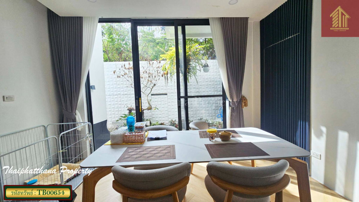 รูป หมู่บ้านกรองทอง พาวิลเลี่ยน เฉลิมพระเกียรติ ร.9 บ้านเดี่ยวรีโนเวทใหม่ สวย หรู มีสไตล์ - รูปที่ 11/19