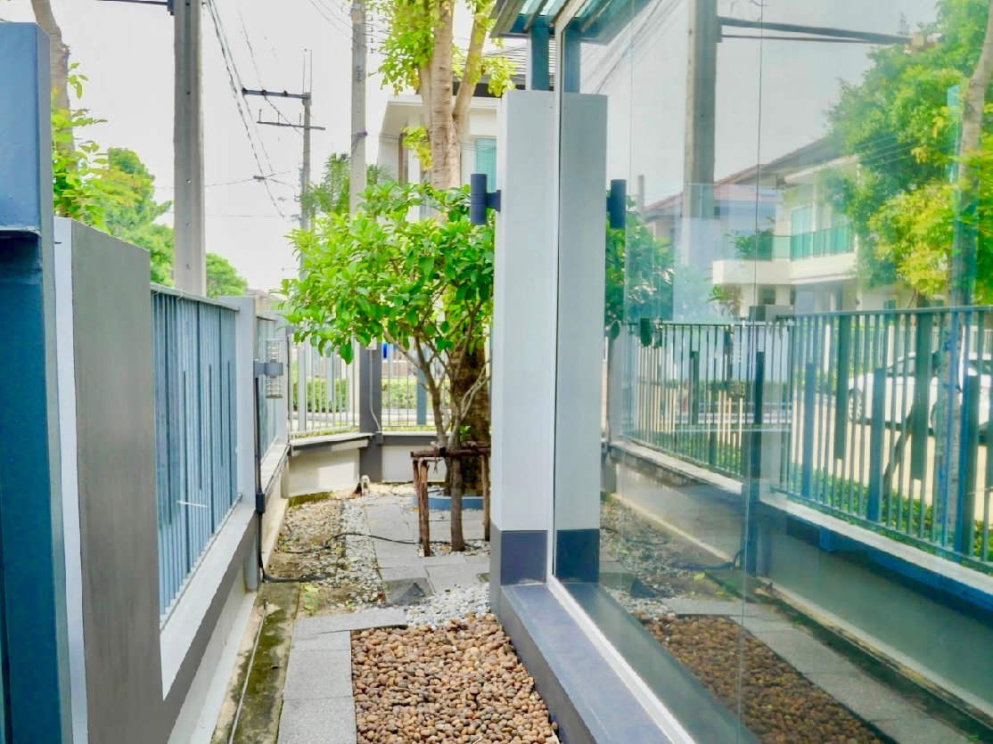 รูป ให้เช่าบ้านเดี่ยวหรู Sena Park Grand รามอินทรา  พร้อมเฟอร์นิเจอร์ | เลี้ยงสัตว์ได้ | พร้อมเข้าอยู่ - รูปที่ 26/39