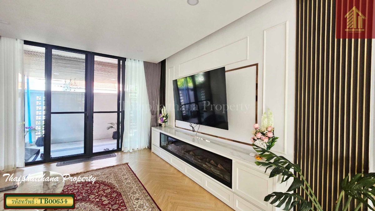 รูป หมู่บ้านกรองทอง พาวิลเลี่ยน เฉลิมพระเกียรติ ร.9 บ้านเดี่ยวรีโนเวทใหม่ สวย หรู มีสไตล์ - รูปที่ 8/19