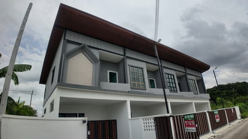 "Rent 12,000 baht but get a brand new house, ready to move in immediately." Bang Kruai, Sai Noi, Sonphet 3.