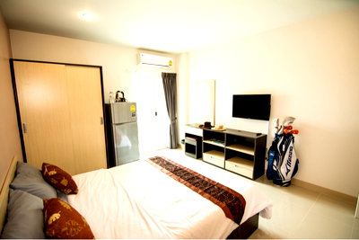 เช่ากิจการ บางพลี สมุทรปราการ : At Ease Hotel Suvarnabhumi  ห้องรายวัน รายเดือน ใกล้โรงพยาบาลจุฬารัตน์ 3 บางพลี  บริการ 24 ชม    รับเลี้ยงสัตว์ ชั้น1 โซนที่จอดรถ  