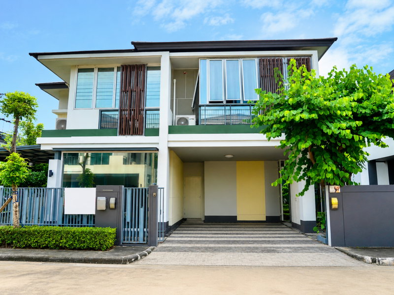 Houses for rent : Luxury Detached House for Rent at Sena Park Grand Ramindra  Fully Furnished | Pet-Friendly | Move-in Ready