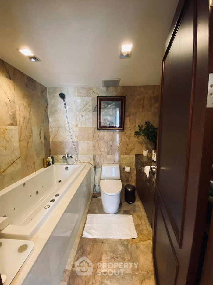 picture 3-BR 250 Sqm Condo At Benjasri Condominium, 12A Floor, BTS Phaya Thai (ID 2885205) - 19/42