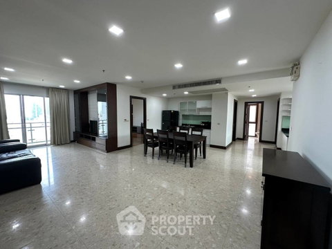 คอนโด 3 ห้องนอน 156 ตร.ม. ที่ นุสรา ซิริ แกรนด์ คอนโด 60 ม. ถึง BTS เอกมัย (ID 2875299)